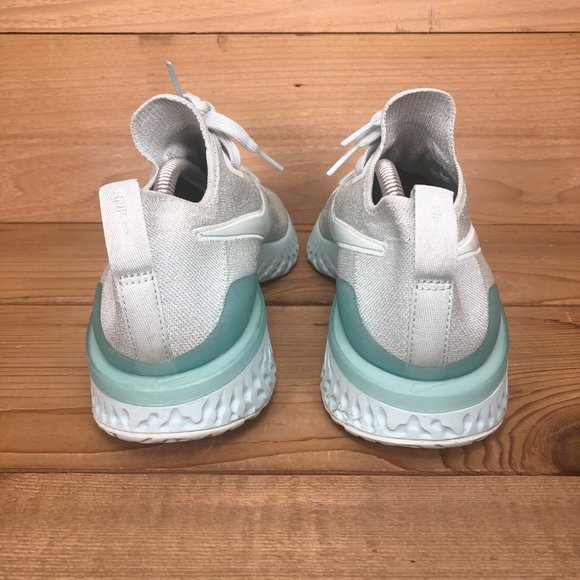Women's Nike Epic React Flyknit running shoes - Picture 5 of 9